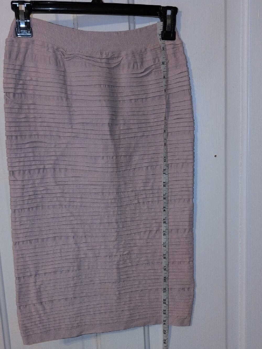 Textured Pencil Midi Skirt in Blush Pink - Picture 4 of 4